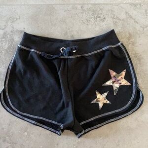 Random Hearts Girls Camo Star Shorts